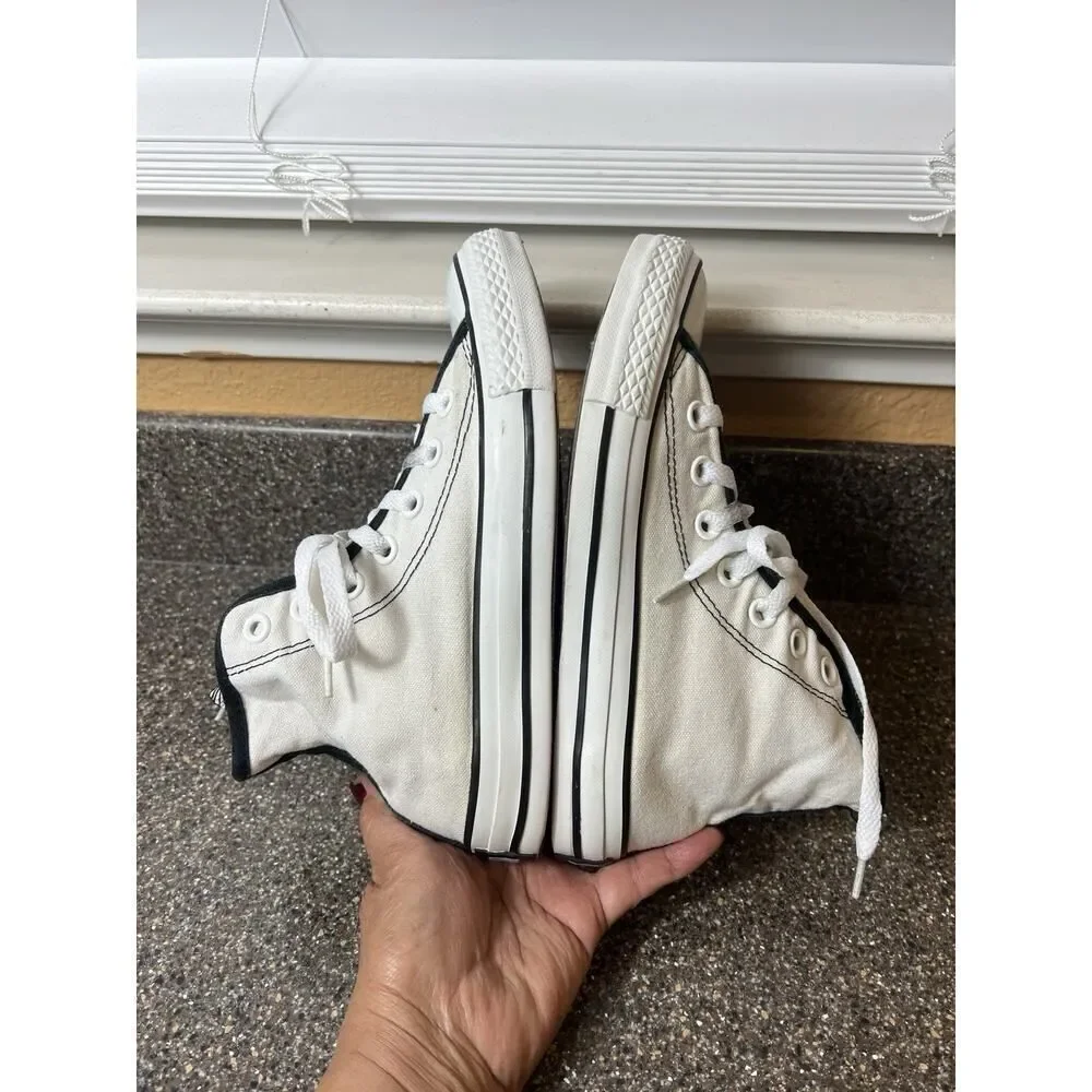 Converse All Star Big Kids Junior Sz 4 White/Black High Top Lace Up Sneaker Shoe
